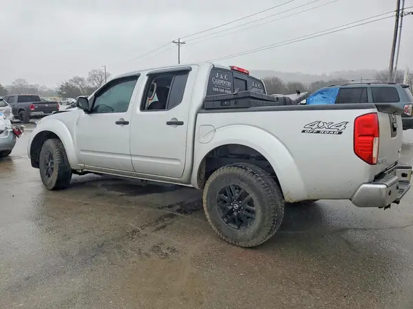 1N6AD0EV8GN768641 2016 NISSAN NAVARA (FRONTIER) - Image 2
