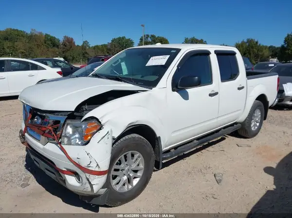 1N6AD0EV8GN771314 2016 NISSAN NAVARA (FRONTIER) - Image 2