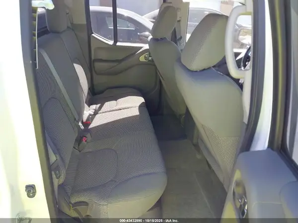 1N6AD0EV8GN771314 2016 NISSAN NAVARA (FRONTIER) - Image 8