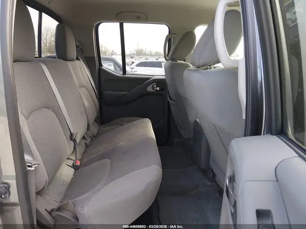 1N6AD0EV8GN784645 2016 NISSAN NAVARA (FRONTIER) - Image 8