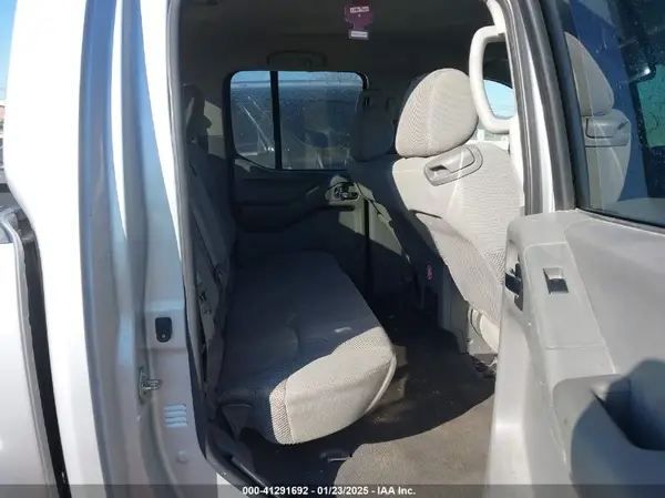 1N6AD0EV8GN793717 2016 NISSAN NAVARA (FRONTIER) - Image 8