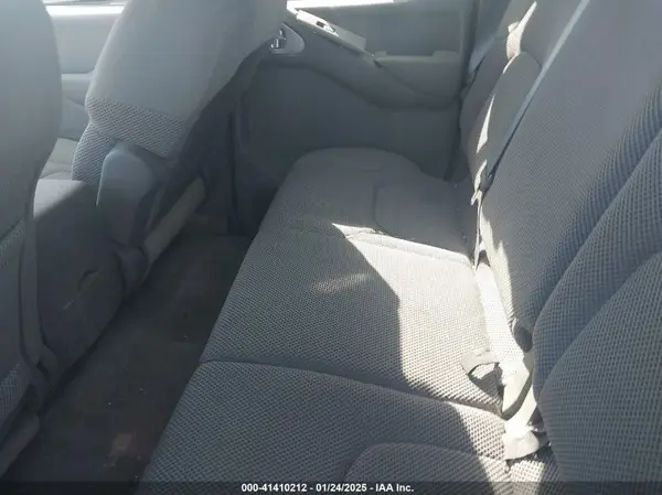 1N6AD0EV8HN758211 2017 NISSAN NAVARA (FRONTIER) - Image 8