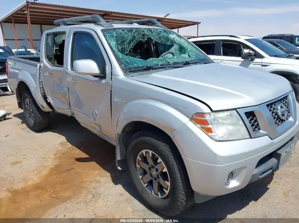 1N6AD0EV8HN771380 2017 NISSAN NAVARA (FRONTIER) - Image 1