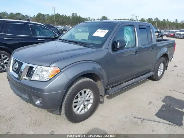 1N6AD0EV8JN760725 2018 NISSAN NAVARA (FRONTIER) - Image 2