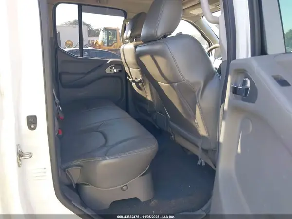1N6AD0EV8KN742937 2019 NISSAN NAVARA (FRONTIER) - Image 8