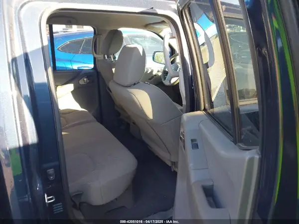 1N6AD0EV8KN750732 2019 NISSAN NAVARA (FRONTIER) - Image 8