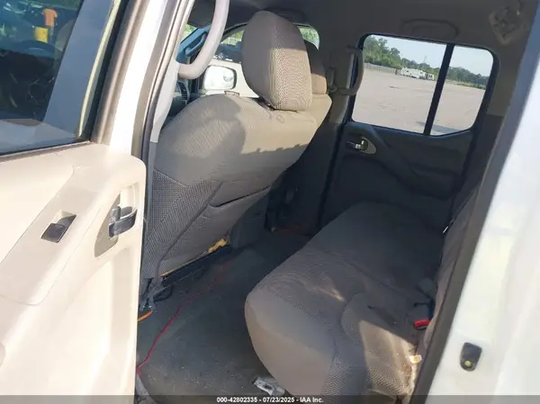 1N6AD0EV9GN711638 2016 NISSAN NAVARA (FRONTIER) - Image 8