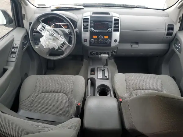 1N6AD0EV9GN757695 2016 NISSAN NAVARA (FRONTIER) - Image 8
