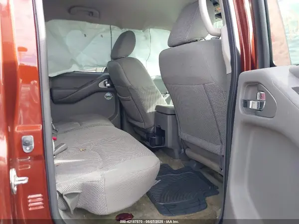 1N6AD0EV9HN702035 2017 NISSAN NAVARA (FRONTIER) - Image 8