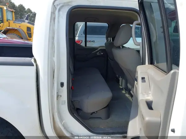 1N6AD0EV9HN753499 2017 NISSAN NAVARA (FRONTIER) - Image 8