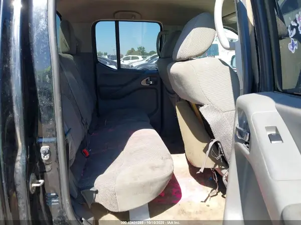 1N6AD0EV9HN762672 2017 NISSAN NAVARA (FRONTIER) - Image 8