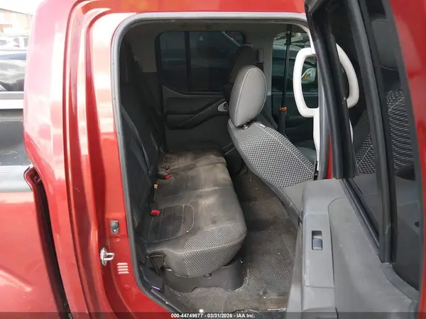 1N6AD0EV9HN768827 2017 NISSAN NAVARA (FRONTIER) - Image 8