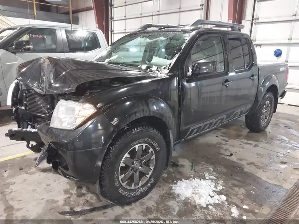 1N6AD0EVXGN737147 2016 NISSAN NAVARA (FRONTIER) - Image 2