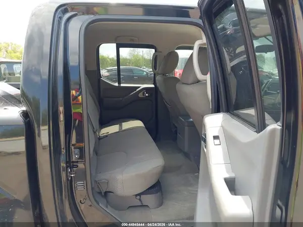 1N6AD0EVXGN739366 2016 NISSAN NAVARA (FRONTIER) - Image 8