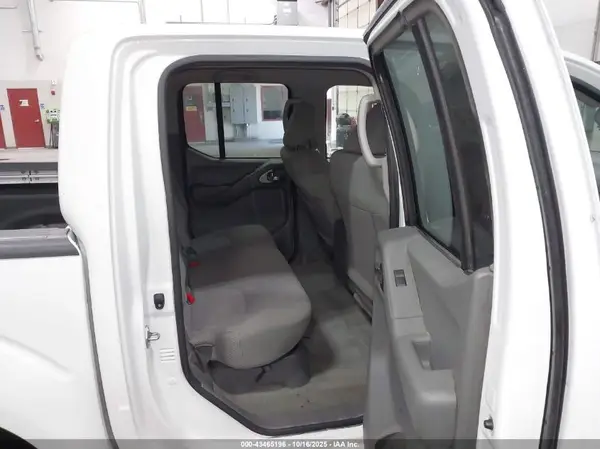 1N6AD0EVXGN765854 2016 NISSAN NAVARA (FRONTIER) - Image 8