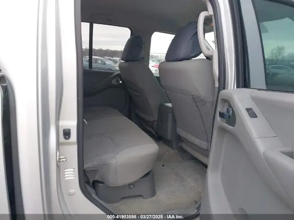 1N6AD0FV2HN750779 2017 NISSAN NAVARA (FRONTIER) - Image 8