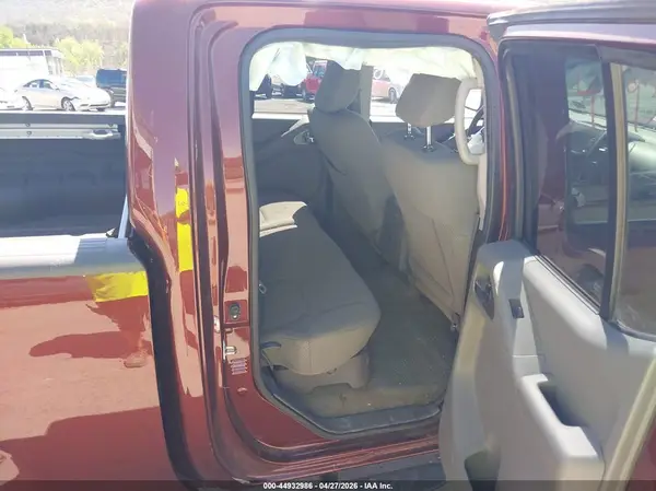 1N6AD0FV3HN710596 2017 NISSAN NAVARA (FRONTIER) - Image 8