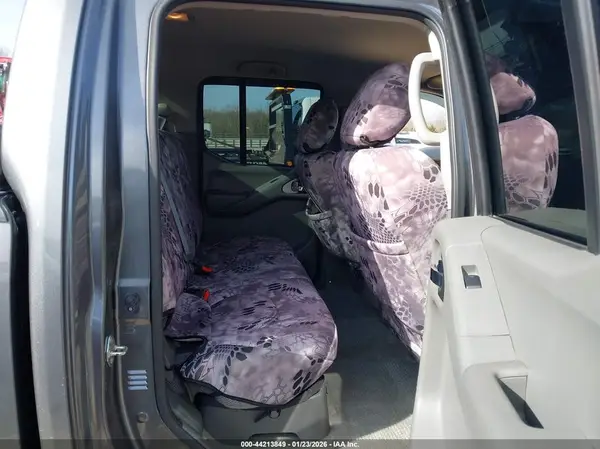 1N6AD0FV4GN776878 2016 NISSAN NAVARA (FRONTIER) - Image 8