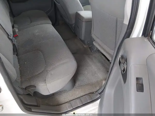 1N6AD0FV7HN725327 2017 NISSAN NAVARA (FRONTIER) - Image 8