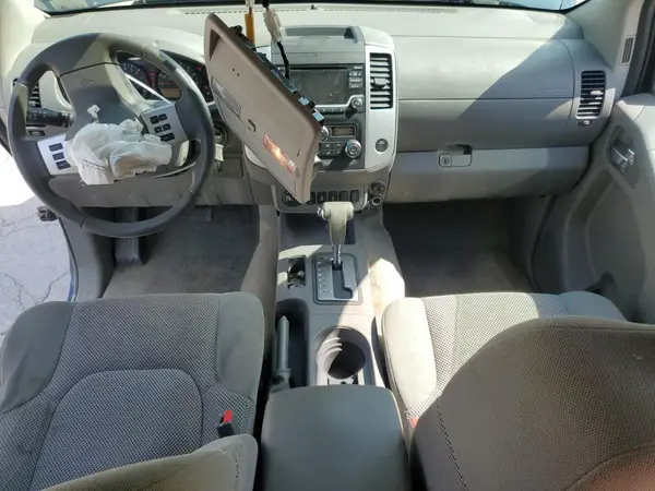 1N6AD0FV7HN737025 2017 NISSAN NAVARA (FRONTIER) - Image 8