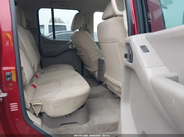 1N6AD0FV7JN747527 2018 NISSAN NAVARA (FRONTIER) - Image 8