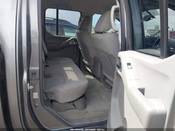 1N6AD0FV9GN772602 2016 NISSAN NAVARA (FRONTIER) - Image 8