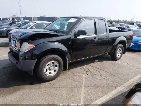 1N6BD0CT1HN718168 2017 NISSAN NAVARA (FRONTIER) - Image 2