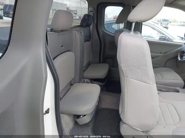 1N6BD0CT2GN758242 2016 NISSAN NAVARA (FRONTIER) - Image 8
