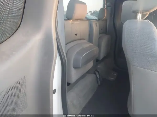 1N6BD0CT2GN900217 2016 NISSAN NAVARA (FRONTIER) - Image 8