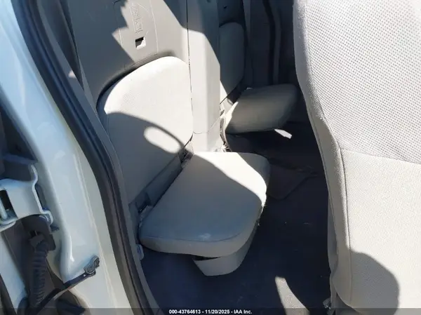 1N6BD0CT5KN706600 2019 NISSAN NAVARA (FRONTIER) - Image 8