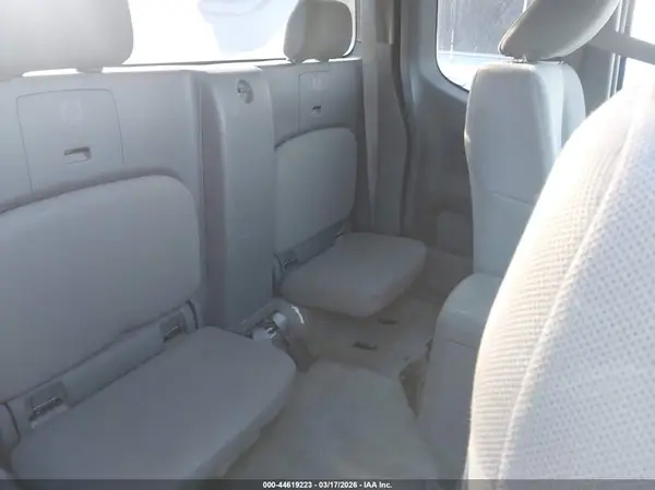 1N6BD0CT6GN781765 2016 NISSAN NAVARA (FRONTIER) - Image 8