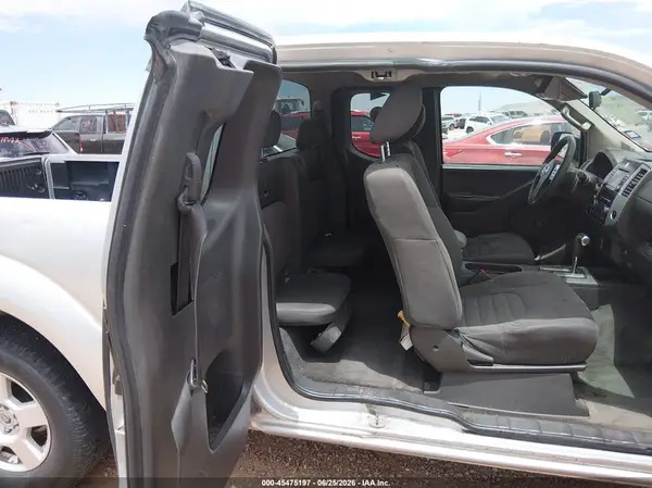1N6BD0CT7HN727652 2017 NISSAN NAVARA (FRONTIER) - Image 8