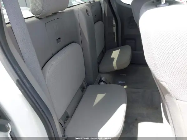 1N6BD0CT8GN775126 2016 NISSAN NAVARA (FRONTIER) - Image 8