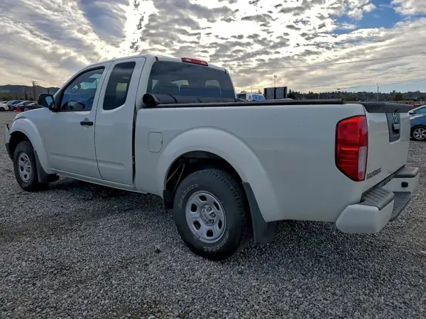 1N6BD0CT8HN733007 2017 NISSAN NAVARA (FRONTIER) - Image 2