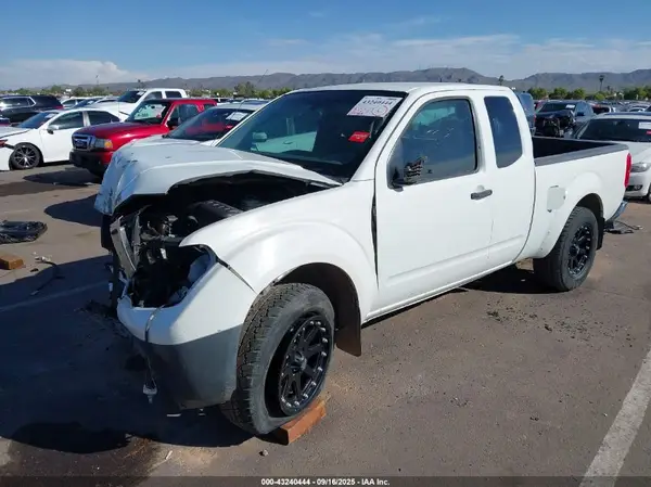 1N6BD0CT9GN766757 2016 NISSAN NAVARA (FRONTIER) - Image 2