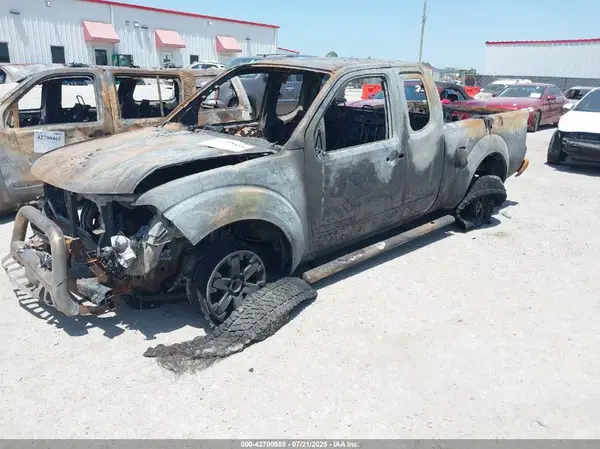 1N6DD0CU4HN701110 2017 NISSAN NAVARA (FRONTIER) - Image 2