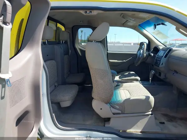 1N6DD0CU7HN762824 2017 NISSAN NAVARA (FRONTIER) - Image 8