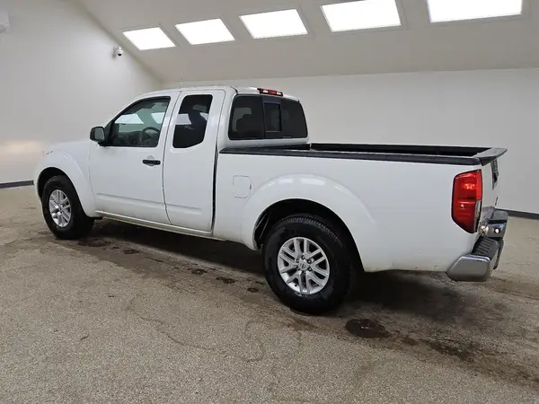 1N6DD0CU9HN724401 2017 NISSAN NAVARA (FRONTIER) - Image 2