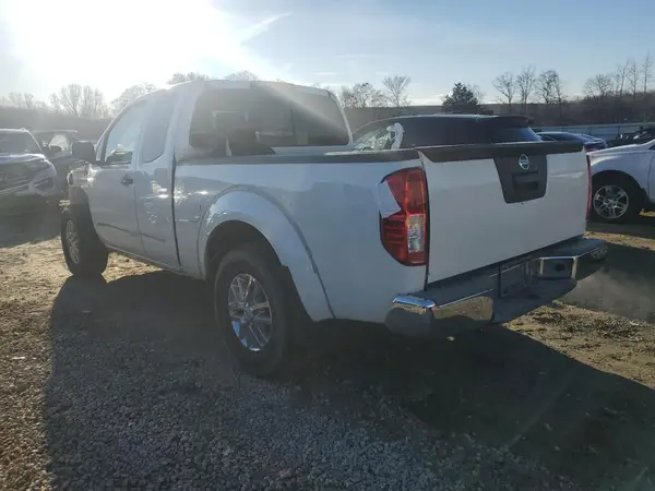 1N6DD0CW5JN715914 2018 NISSAN NAVARA (FRONTIER) - Image 2