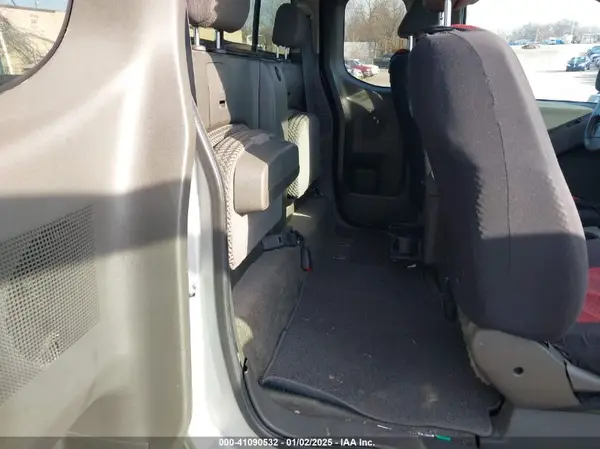 1N6DD0CW6HN768860 2017 NISSAN NAVARA (FRONTIER) - Image 8