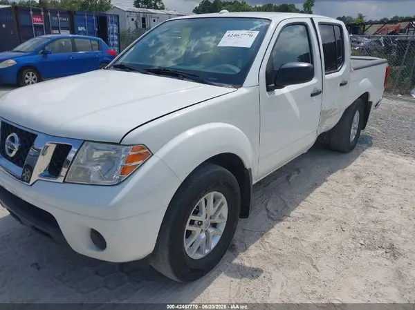 1N6DD0ER2JN716476 2018 NISSAN NAVARA (FRONTIER) - Image 2