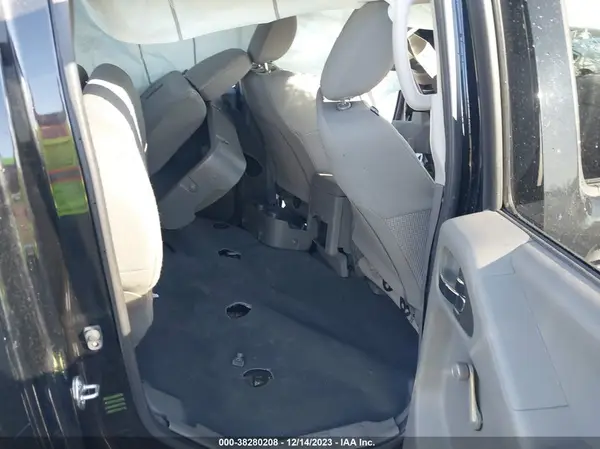 1N6DD0ER2KN716155 2019 NISSAN NAVARA (FRONTIER) - Image 8