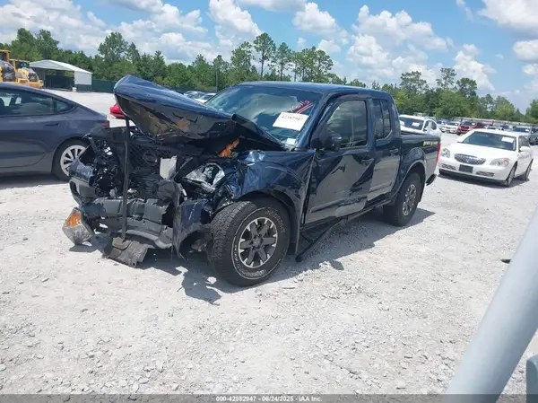 1N6DD0ER2KN742528 2019 NISSAN NAVARA (FRONTIER) - Image 2