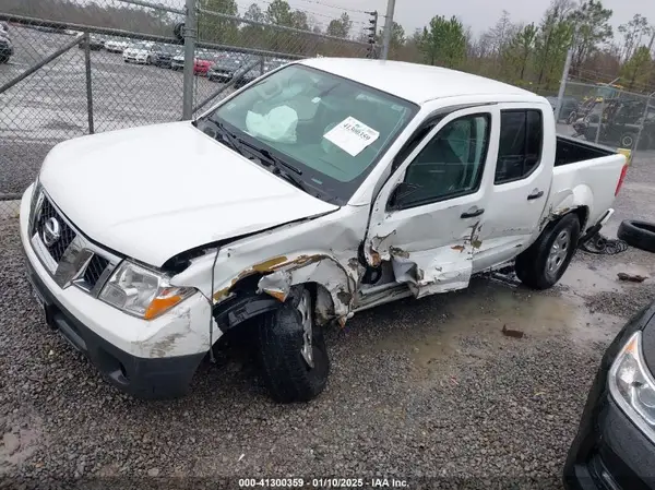 1N6DD0ER7KN713784 2019 NISSAN NAVARA (FRONTIER) - Image 2