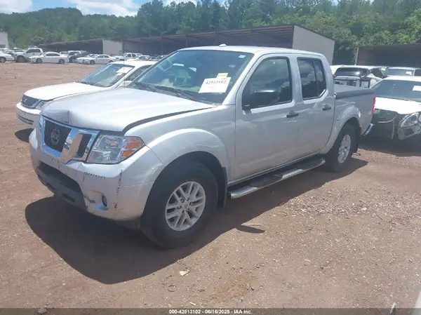 1N6DD0ER8JN750681 2018 NISSAN NAVARA (FRONTIER) - Image 2