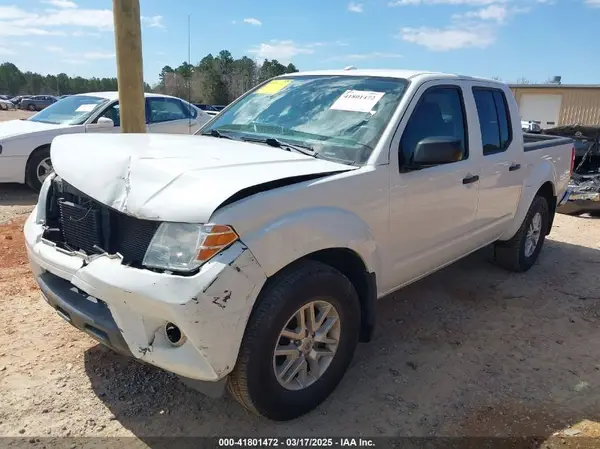 1N6DD0ER9JN715745 2018 NISSAN NAVARA (FRONTIER) - Image 2