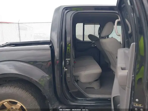 1N6DD0EV0KN765044 2019 NISSAN NAVARA (FRONTIER) - Image 8