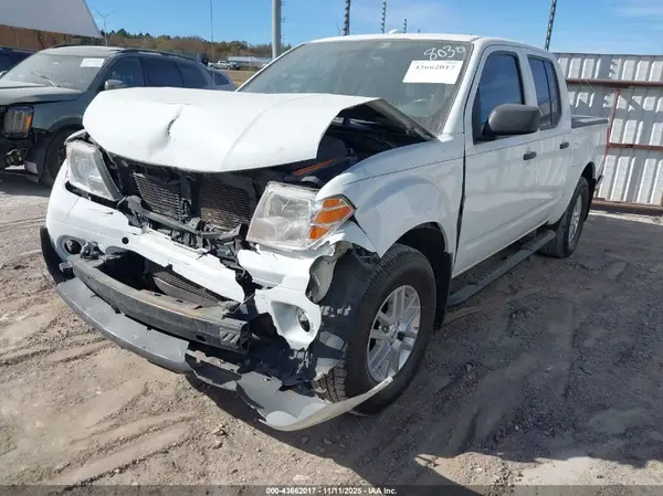 1N6DD0EV1HN728030 2017 NISSAN NAVARA (FRONTIER) - Image 2