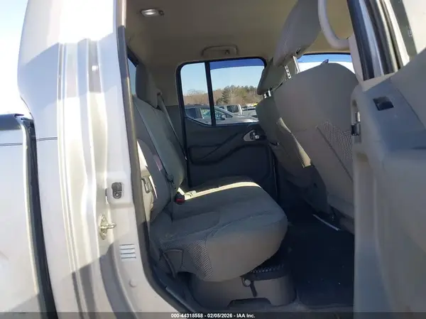 1N6DD0EV2HN732832 2017 NISSAN NAVARA (FRONTIER) - Image 8