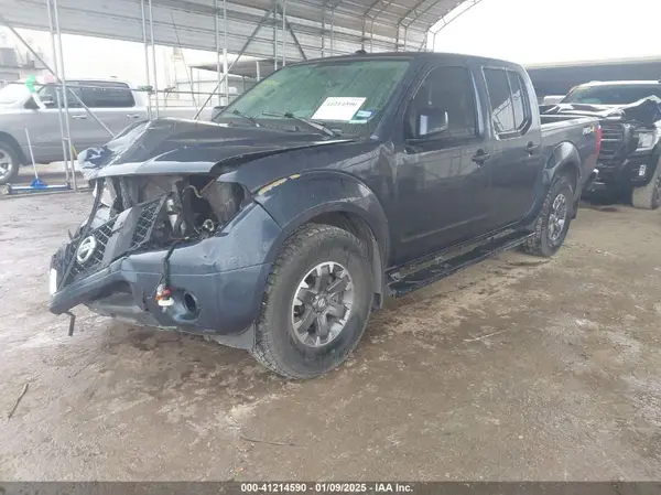 1N6DD0EV3KN871178 2019 NISSAN NAVARA (FRONTIER) - Image 2